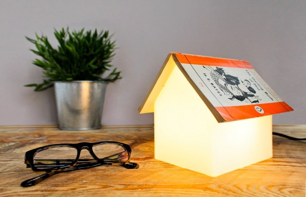 book-rest-lamp-600x386
