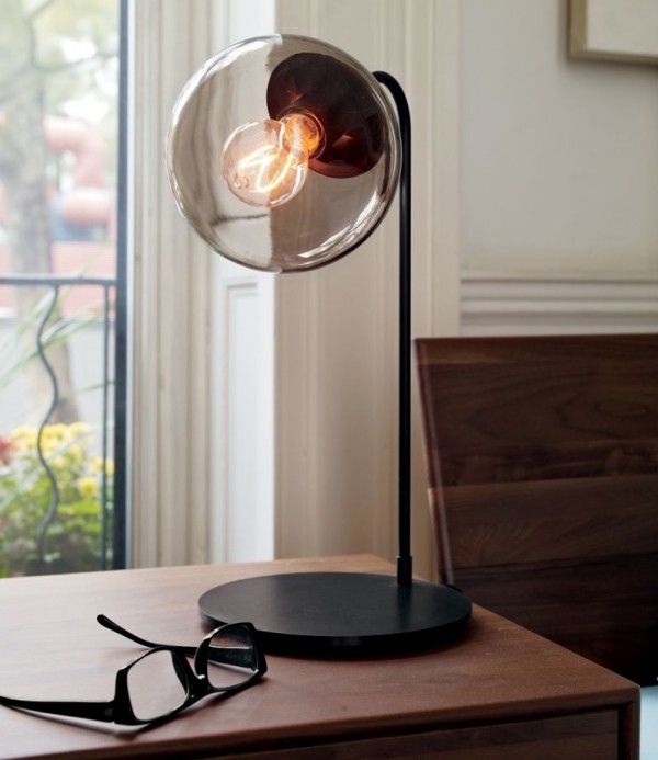 glass-globe-lamp-600x693