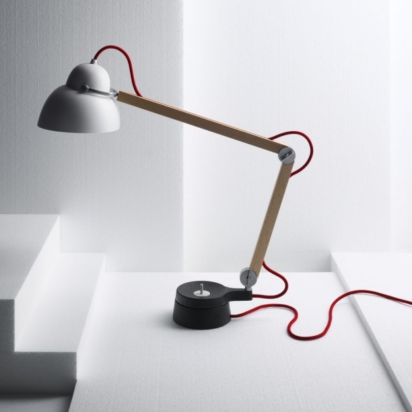 retro-style-desk-lamp-600x600