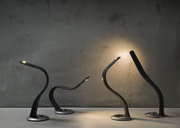 silcone-desk-lamp-600x429