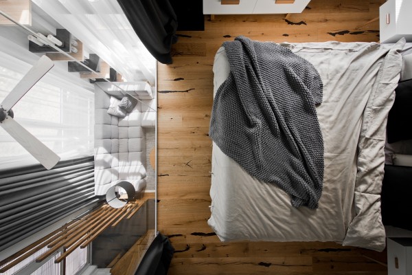 small-elegant-bedroom-600x400