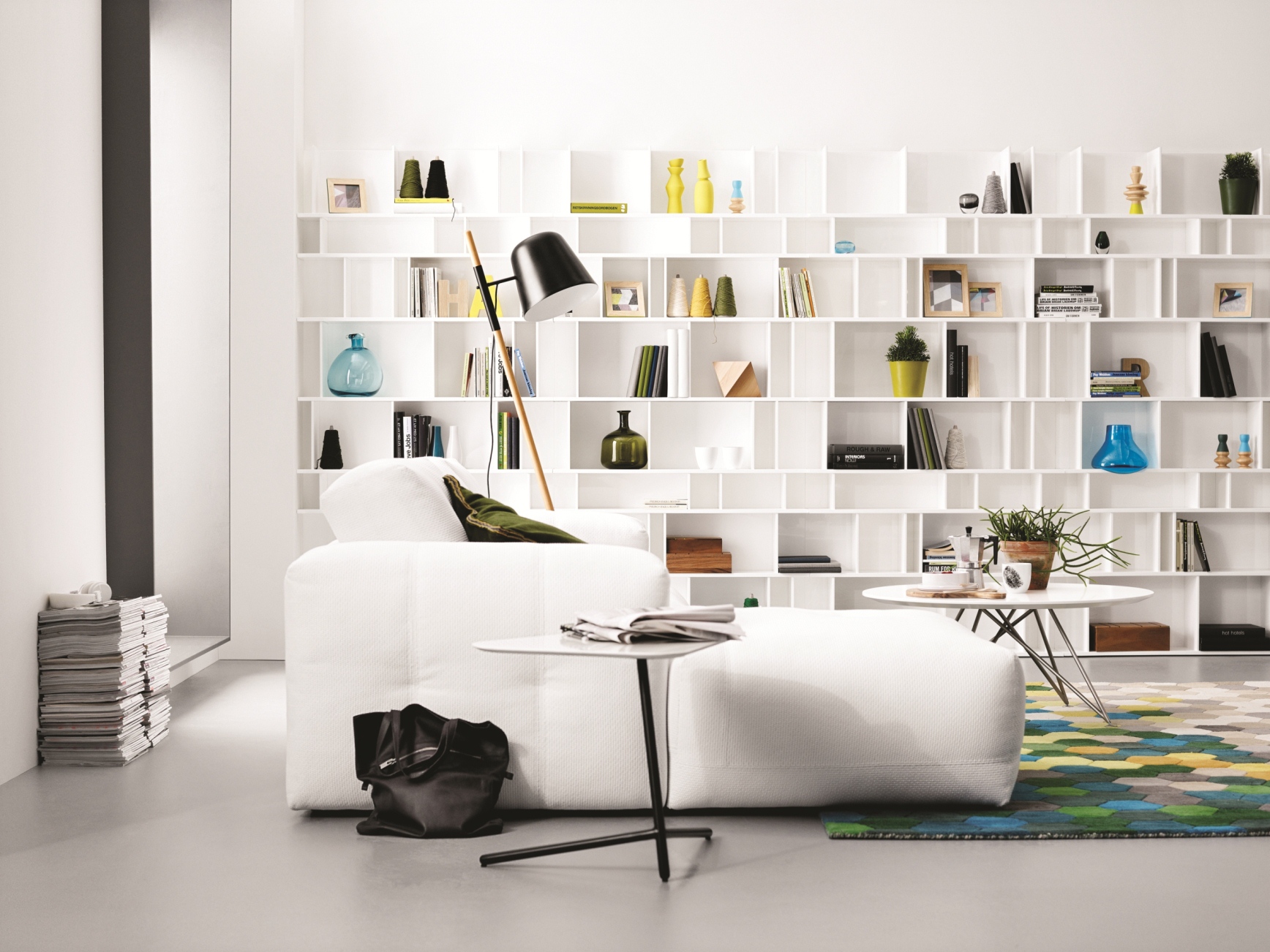 BoConcept-Occa-wall-system-high-lustre-white